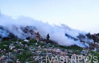 Спасатели тушили пожар на свалке в Белгороде-Дестровском