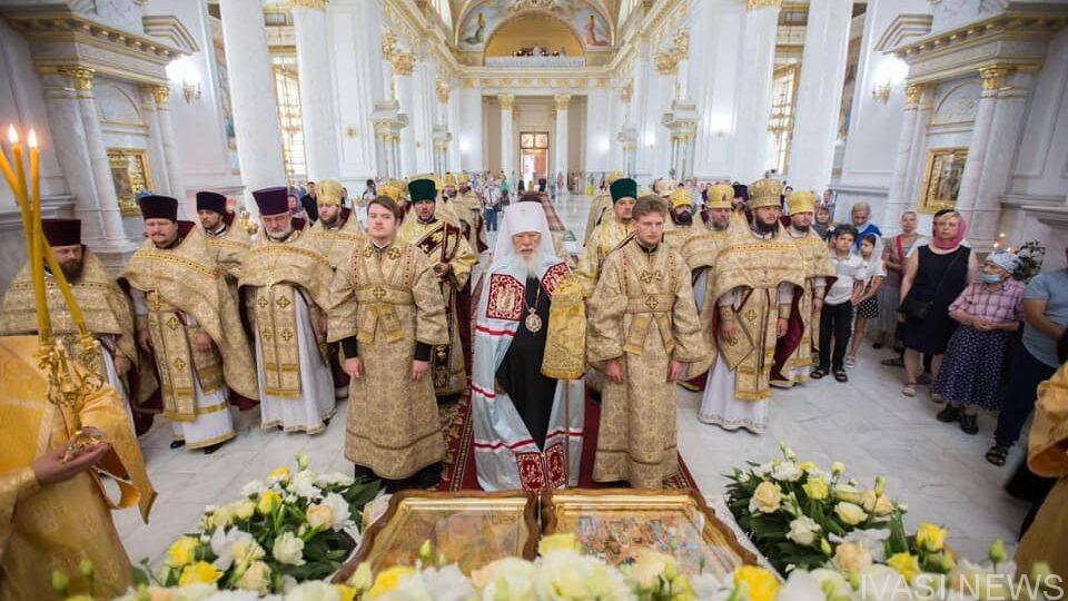 В день памяти Одесских святых митрополит Агафангел совершил Божественную литургию