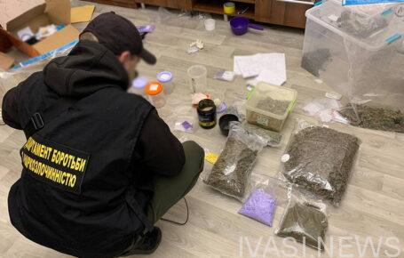 27-летняя одесситка организовала наркосеть с выручкой в 1,5 млн грн в месяц