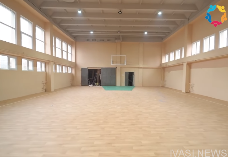 В одесской школе №122 продолжается ремонт спортзала